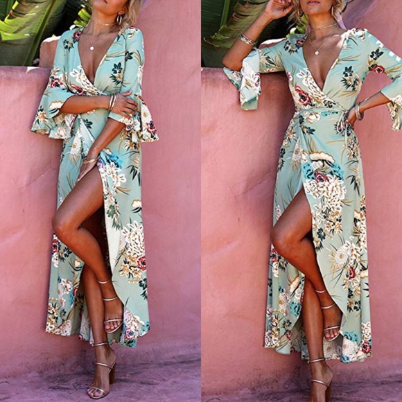 Dresses & Skirts - Women’s Green Floral Flow Dress